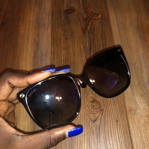 Gucci oversized sunglasses